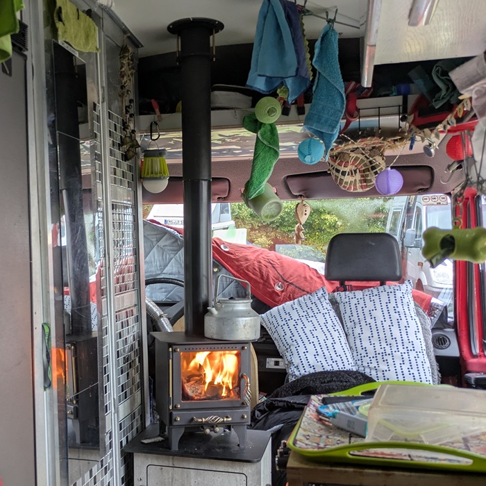 tiny-stove-teleskop-kamin-11
